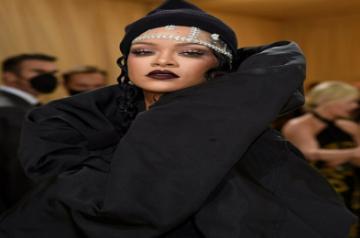 Rihanna opens up about becoming a billionaire