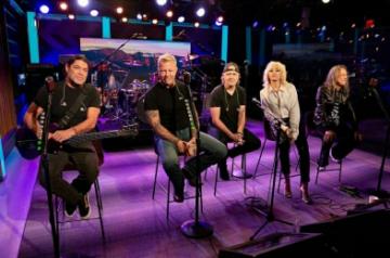 Miley Cyrus and Metallica perform 'Nothing Else Matters' on 'The Howard Stern show'