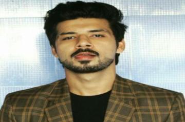 Wish to play negative characters: Romil K. Sharma