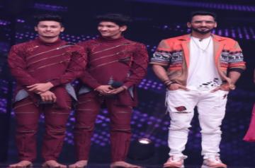 Punit Pathak decides to pay off contestant's loans on 'Dance+ 6'.