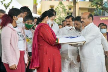 K'taka CM Bommai bids affectionate goodbye to Puneeth.