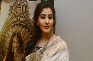 Shilpa Shinde to play CBI officer in new web show 'Kadiyaan'.