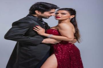 Harshad Chopra Smriti Kalra.