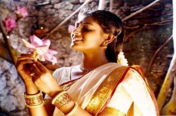 Nandita Das in Azhagi