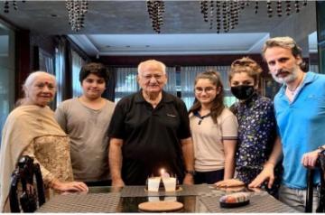 Raveena Tandon shares emotional post remembering her late dad Ravi on his birth anniversary