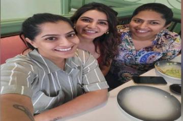 Varalakshmi and Samantha-