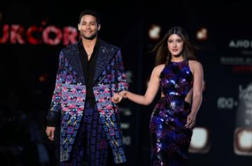 Showstopper Shanaya Kapoor and Siddhant Chaturvedi walking for Manish Malhotra - Diffuse at FDCI x Lakmé Fashion Week 