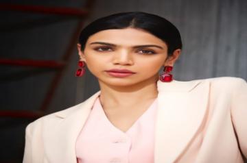Shriya Pilgaonkar::My parents taught me to deal with uncertainty of being a professional actor.