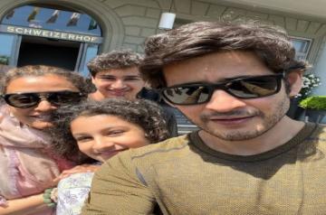Mahesh Babu's selfie while on a road trip in Europe goes viral.(photo:instagram)