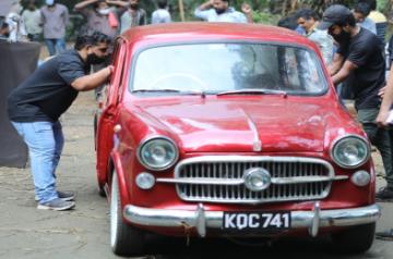 Kichcha Sudeep to drive specially designed vehicles in 'Vikrant Rona'.
