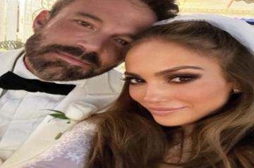 Ben Affleck breaks down in tears on honeymoon with JLo