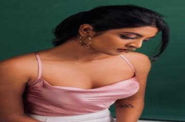 Honoured to be helming a remarkable character in Captain Miller: Nivedhithaa Sathish
