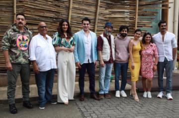 Mumbai : Bollywood actor Arbaaz Khan along with Raveena Tandon and other star cast of upcoming film Patna Shukla in Mumbai on Tuesday, September 20, 2022.  (Photo:Sanjay Tiwari/IANS)