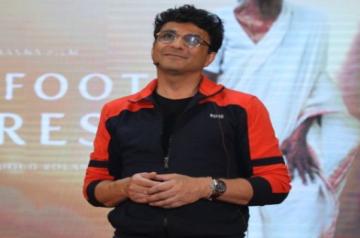 Vikas Khanna.