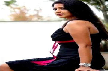 It's me against me, says actress Kaniha.