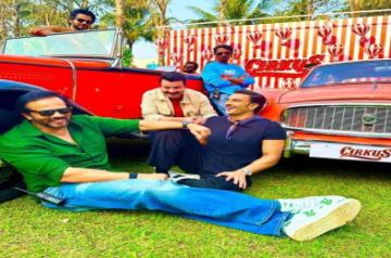 Ranveer Singh wraps up 'Cirkus' shoot, hints at 'master plans' for promotions.