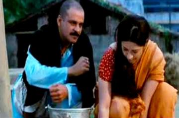 Manoj Bajpayee recounts shooting the 'cloth-washing' scene in 'Gangs of Wasseypur'.