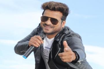 Shahid Mallya's 'Sohna Lagda' is an ode to old school love story