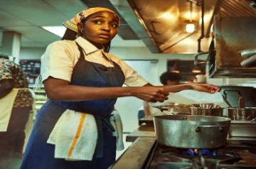 Ayo Edebiri,The Bear