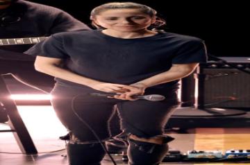 Oscars 2023: Ripped jeans, no make-up, Lady Gaga surprises all.(photo:Twitter)