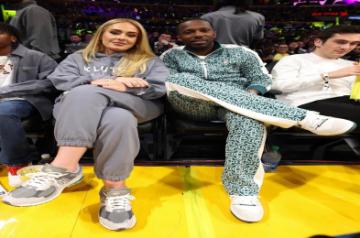 Adele supports 'fiance' at Lakers basketball game.(Photo:NBA)