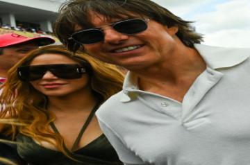 Tom Cruise, Shakira