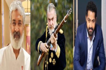 Rajamouli aur Junior NTR Ray Stevenson.