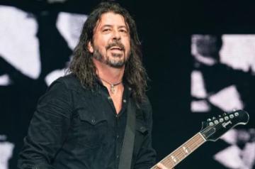Foo Fighters to perform at Glastonbury's Pyramid stage(grab twitter)