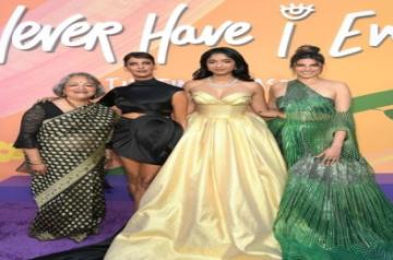 Maitreyi Ramakrishnan, Richa Moorjani groove to 'Sami Sami' in 'Never Have I Ever'.